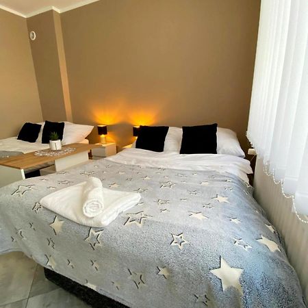 Ferienwohnung In Parknaehe Bad Muskau Esterno foto