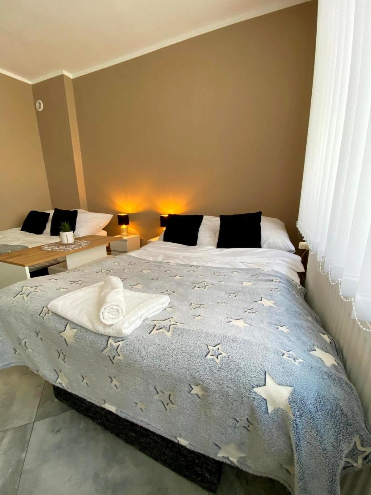 Ferienwohnung In Parknaehe Bad Muskau Esterno foto